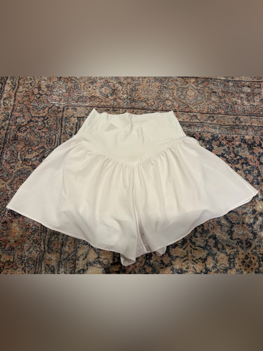 OFFLINE by Aerie White Flowy Athletic Shorts